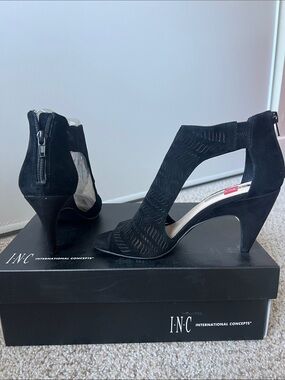 INC International Concepts Black Suede Cutout Mid-Heels